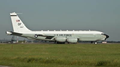 Photo ID 103143 by Doug MacDonald. USA Air Force Boeing RC 135U Combat Sent 739 445B, 64 14847