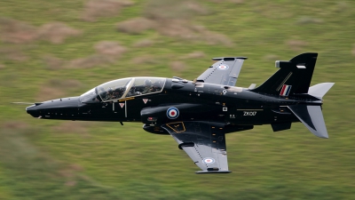 Photo ID 103318 by Paul Massey. UK Air Force BAE Systems Hawk T 2, ZK017