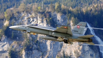 Photo ID 104014 by Daniel Bredner. Switzerland Air Force McDonnell Douglas F A 18C Hornet, J 5010
