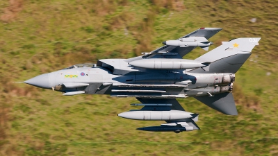 Photo ID 104110 by Paul Massey. UK Air Force Panavia Tornado GR4, ZA472