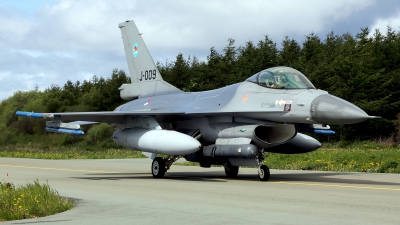 Photo ID 104461 by Carl Brent. Netherlands Air Force General Dynamics F 16AM Fighting Falcon, J 009