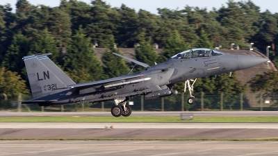 Photo ID 13501 by Chris Lofting. USA Air Force McDonnell Douglas F 15E Strike Eagle, 91 0321