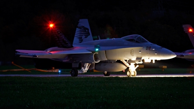 Photo ID 104976 by Mathias Grägel - GME-AirFoto. Switzerland Air Force McDonnell Douglas F A 18C Hornet, J 5018