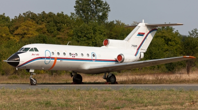 Photo ID 105424 by Andreas Zeitler - Flying-Wings. Serbia Air Force Yakovlev Yak 40, 71505