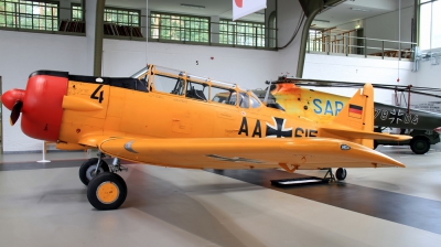 Photo ID 105692 by Chris Albutt. Germany Air Force North American T 6J Texan, AA 615