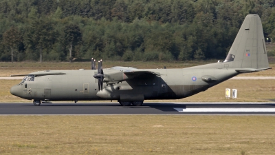 Photo ID 107305 by Niels Roman / VORTEX-images. UK Air Force Lockheed Martin Hercules C4 C 130J 30 L 382, ZH868