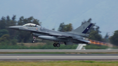 Photo ID 107626 by Lukas Kinneswenger. Chile Air Force General Dynamics F 16AM Fighting Falcon, 722