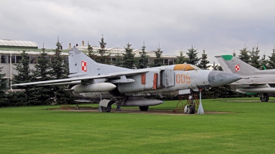 Photo ID 108090 by Chris Albutt. Poland Air Force Mikoyan Gurevich MiG 23MF, 005