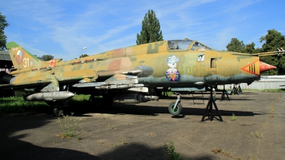 Photo ID 107239 by Chris Albutt. Czech Republic Air Force Sukhoi Su 22M4 Fitter K, 4006