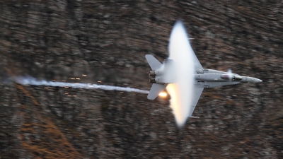 Photo ID 108043 by Agata Maria Weksej. Switzerland Air Force McDonnell Douglas F A 18C Hornet, J 5004