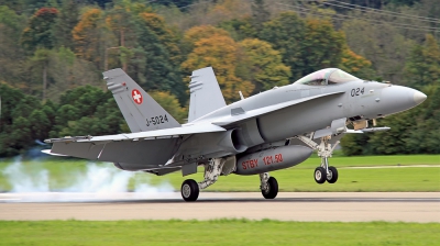 Photo ID 110507 by Chris Albutt. Switzerland Air Force McDonnell Douglas F A 18C Hornet, J 5024