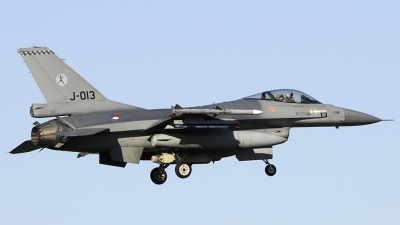 Photo ID 111564 by Joop de Groot. Netherlands Air Force General Dynamics F 16AM Fighting Falcon, J 013