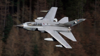 Photo ID 14371 by Scott Rathbone. UK Air Force Panavia Tornado GR4, ZA367