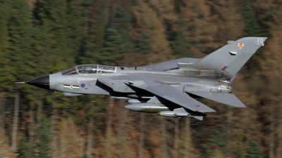 Photo ID 14372 by Scott Rathbone. UK Air Force Panavia Tornado GR4, ZA543