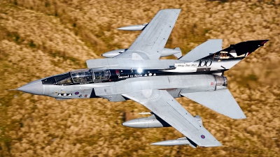 Photo ID 111710 by Lloyd Horgan. UK Air Force Panavia Tornado GR4A, ZA398