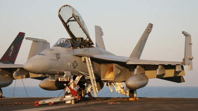 Photo ID 145 by Robin Powney. USA Navy Boeing F A 18F Super Hornet, 165934