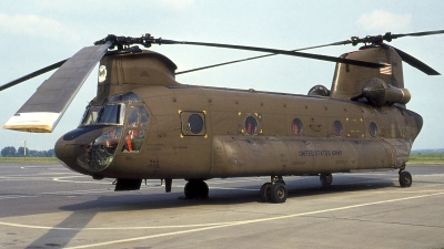 Photo ID 112303 by Walter Van Bel. USA Army Boeing Vertol CH 47C Chinook, 68 15867