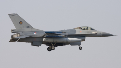 Photo ID 14558 by Marcel Bos. Netherlands Air Force General Dynamics F 16AM Fighting Falcon, J 016