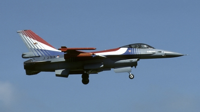 Photo ID 112794 by Joop de Groot. Netherlands Air Force General Dynamics F 16A Fighting Falcon, J 253