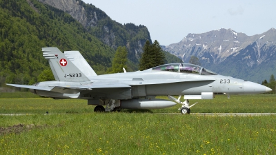 Photo ID 112998 by Thomas Ziegler - Aviation-Media. Switzerland Air Force McDonnell Douglas F A 18D Hornet, J 5233