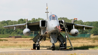 Photo ID 14700 by Johnny Cuppens. UK Air Force Sepecat Jaguar GR3A, XZ117