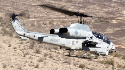 Photo ID 113874 by Tony Osborne - Opensky Imagery. USA Marines Bell AH 1W Super Cobra 209, 164588