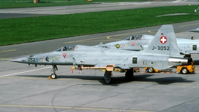 Photo ID 114900 by Joop de Groot. Switzerland Air Force Northrop F 5E Tiger II, J 3052