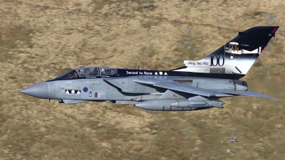 Photo ID 115438 by Chris Lofting. UK Air Force Panavia Tornado GR4A, ZA398
