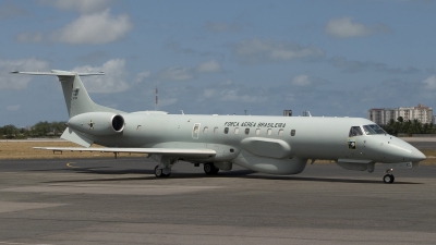 Photo ID 14973 by Chris Lofting. Brazil Air Force Embraer EMB 145RS R 99B, 6750