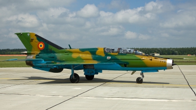 Photo ID 115668 by Thomas Ziegler - Aviation-Media. Romania Air Force Mikoyan Gurevich MiG 21UM Lancer B, 176