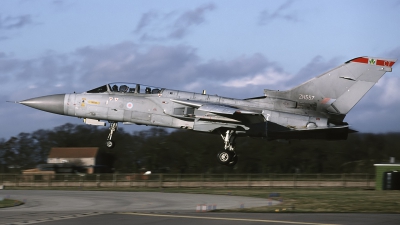 Photo ID 116912 by Chris Lofting. UK Air Force Panavia Tornado F3 T, ZH557