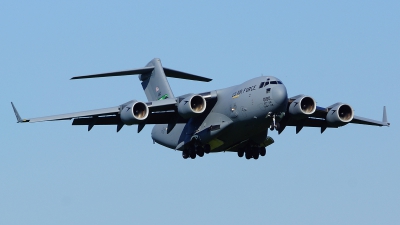 Photo ID 116976 by Lukas Kinneswenger. USA Air Force Boeing C 17A Globemaster III, 00 0180