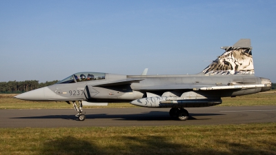 Photo ID 117023 by Thomas Ziegler - Aviation-Media. Czech Republic Air Force Saab JAS 39C Gripen, 9237