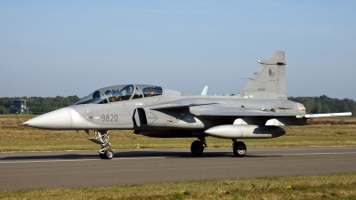 Photo ID 117063 by Thomas Ziegler - Aviation-Media. Czech Republic Air Force Saab JAS 39D Gripen, 9820