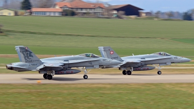 Photo ID 118180 by Sven Zimmermann. Switzerland Air Force McDonnell Douglas F A 18C Hornet, J 5017