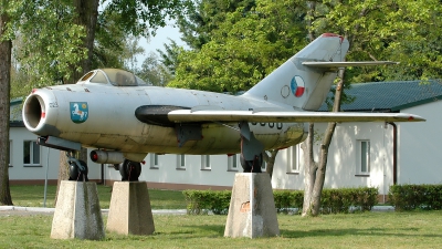 Photo ID 117372 by Radim Spalek. Czechoslovakia Air Force Mikoyan Gurevich MiG 15bis V, 3806