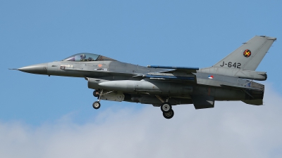 Photo ID 117418 by Rainer Mueller. Netherlands Air Force General Dynamics F 16AM Fighting Falcon, J 642