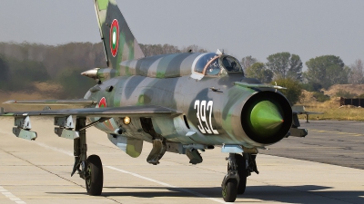 Photo ID 118061 by Alex van Noye. Bulgaria Air Force Mikoyan Gurevich MiG 21bis, 392