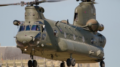 Photo ID 15376 by Jeremy Gould. UK Air Force Boeing Vertol Chinook HC2 CH 47D, ZD575