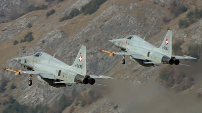 Photo ID 15558 by Jaco Haasnoot. Switzerland Air Force Northrop F 5E Tiger II, J 3098