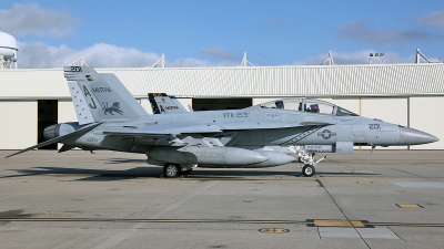 Photo ID 122918 by David F. Brown. USA Navy Boeing F A 18F Super Hornet, 166674