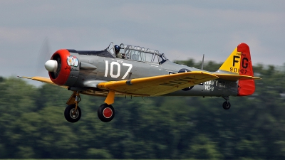 Photo ID 124125 by David F. Brown. Private Private North American SNJ 5 Texan, N107FG