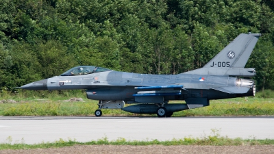 Photo ID 126513 by Jan Eenling. Netherlands Air Force General Dynamics F 16AM Fighting Falcon, J 005