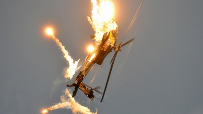 Photo ID 128450 by Lien Lamberts. Netherlands Air Force Boeing AH 64DN Apache Longbow, Q 17