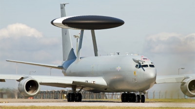 Photo ID 129178 by Chris Albutt. UK Air Force Boeing E 3D Sentry AEW1 707 300, ZH101