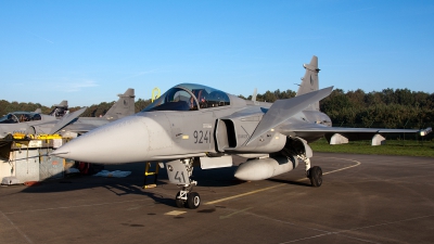 Photo ID 130054 by Jan Eenling. Czech Republic Air Force Saab JAS 39C Gripen, 9241