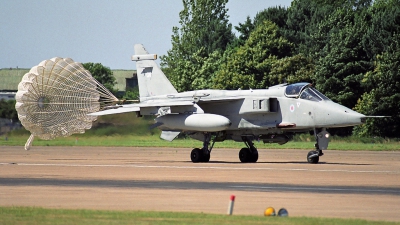 Photo ID 17012 by Peter Terlouw. UK Air Force Sepecat Jaguar GR1A, XZ391
