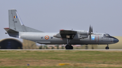 Photo ID 131535 by Peter Terlouw. Romania Air Force Antonov An 26, 810