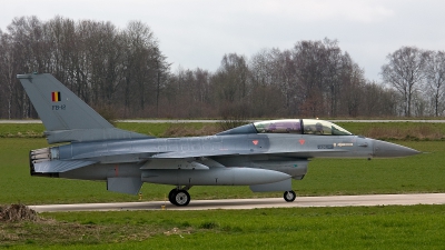 Photo ID 132546 by Jan Eenling. Belgium Air Force General Dynamics F 16BM Fighting Falcon, FB 12