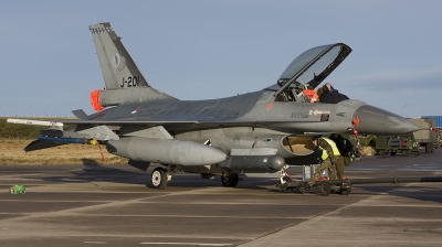Photo ID 17250 by Jim S. Netherlands Air Force General Dynamics F 16AM Fighting Falcon, J 201